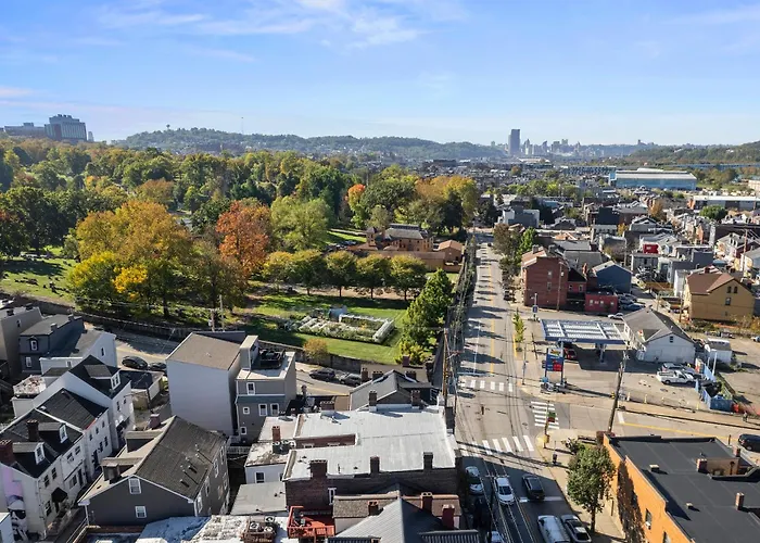 Apartment Lawrenceville 2 Spacious And Stylish Two Bedroom With Free Street Parking *